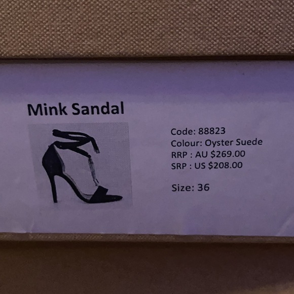 The Mode Collective Mink Sandal in Oyster Suede Size 36 (6) - Picture 15 of 16